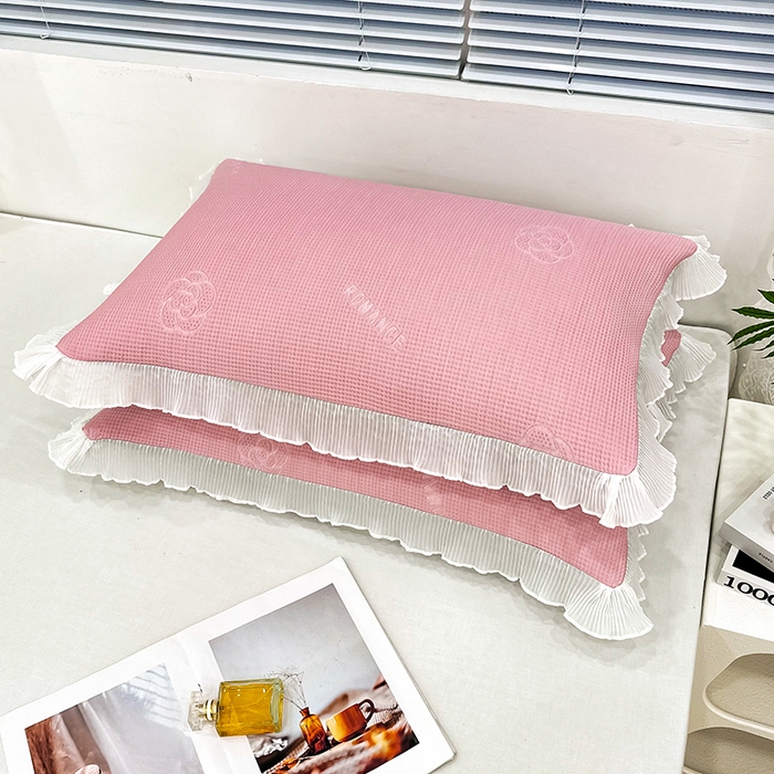 91家纺网 家纺一手货源 找家纺 雨彤家纺 2025新款冰豆豆蕾丝花边单人枕套单品枕套枕套单件 山茶花-粉