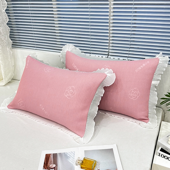 91家纺网 家纺一手货源 找家纺 雨彤家纺 2025新款冰豆豆蕾丝花边单人枕套单品枕套枕套单件 山茶花-粉