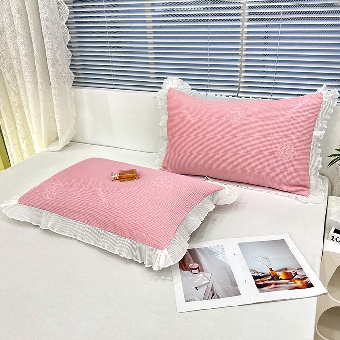 91家纺网 家纺一手货源 找家纺 雨彤家纺 2025新款冰豆豆蕾丝花边单人枕套单品枕套枕套单件 山茶花-粉