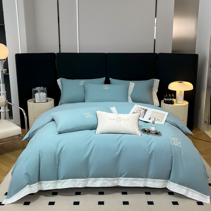 91家纺网 家纺一手货源 找家纺 梧桐家居 2025春夏新款全棉13374跑量罗伊儿四件套（退货不退礼盒） 罗伊儿-飘蓝