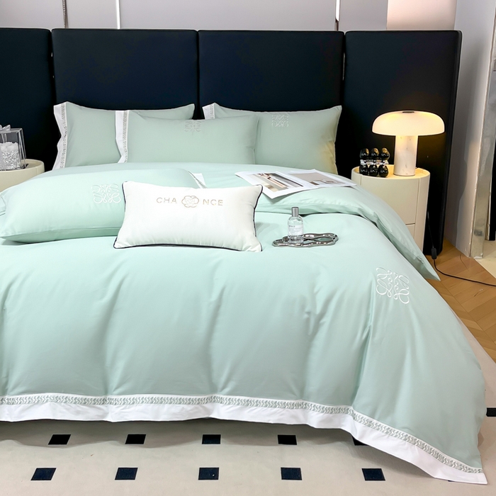 91家纺网 家纺一手货源 找家纺 梧桐家居 2025春夏新款全棉13374跑量罗伊儿四件套（退货不退礼盒） 罗伊儿-浅绿