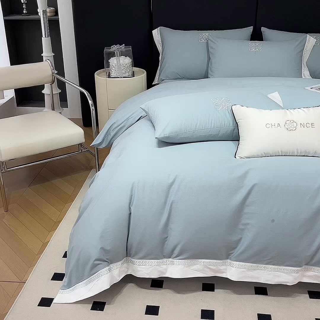 91家纺网 家纺一手货源 找家纺 （总）梧桐家居 2025春夏新款100%全棉13374跑量罗伊儿四件套（退货不退礼盒）