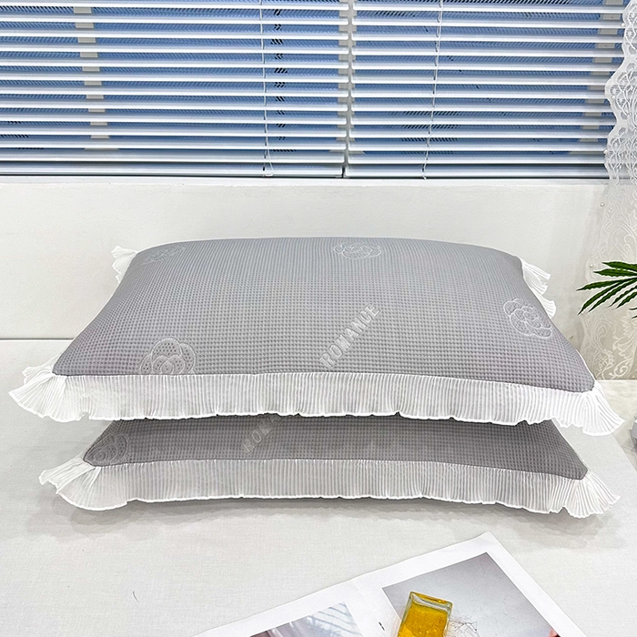 91家纺网 家纺一手货源 找家纺 雨彤家纺 2025新款冰豆豆蕾丝花边单人枕套单品枕套枕套单件 山茶花-灰