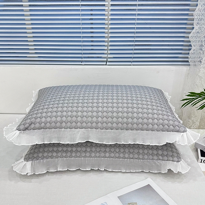 91家纺网 家纺一手货源 找家纺 雨彤家纺 2025新款冰豆豆蕾丝花边单人枕套单品枕套枕套单件 小菱形-灰