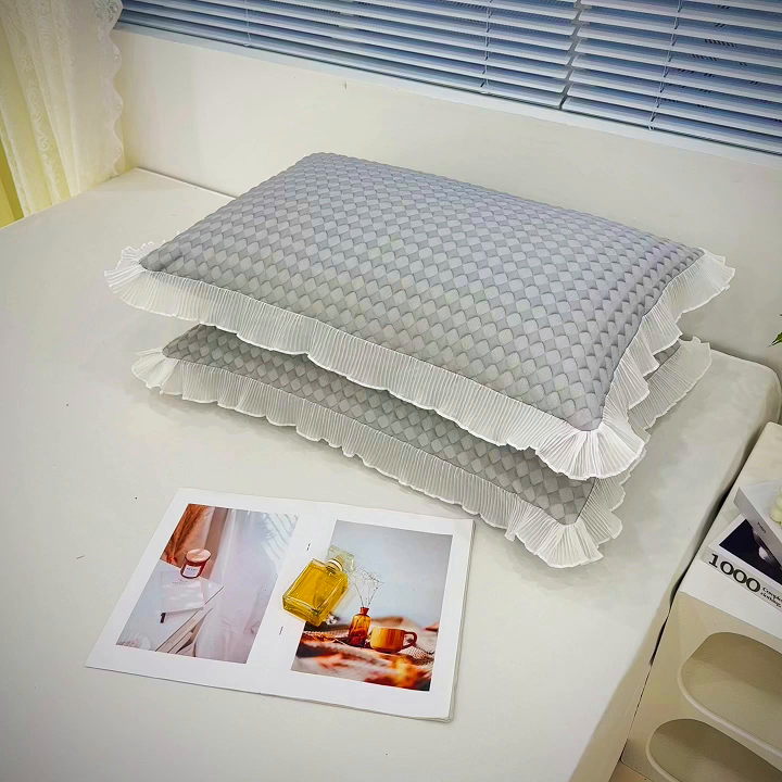 91家纺网 家纺一手货源 找家纺 雨彤家纺 2025新款冰豆豆蕾丝花边单人枕套单品枕套枕套单件 小菱形-灰