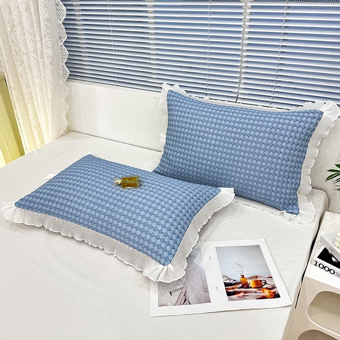 91家纺网 家纺一手货源 找家纺 雨彤家纺 2025新款冰豆豆蕾丝花边单人枕套单品枕套枕套单件 小菱形-蓝