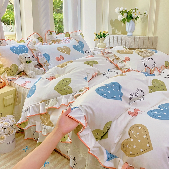 91家纺网 家纺一手货源 找家纺 雨彤家纺 2025新款高克重韩式公主风亲肤斜纹床裙四件套 恬心爱恋-公主风