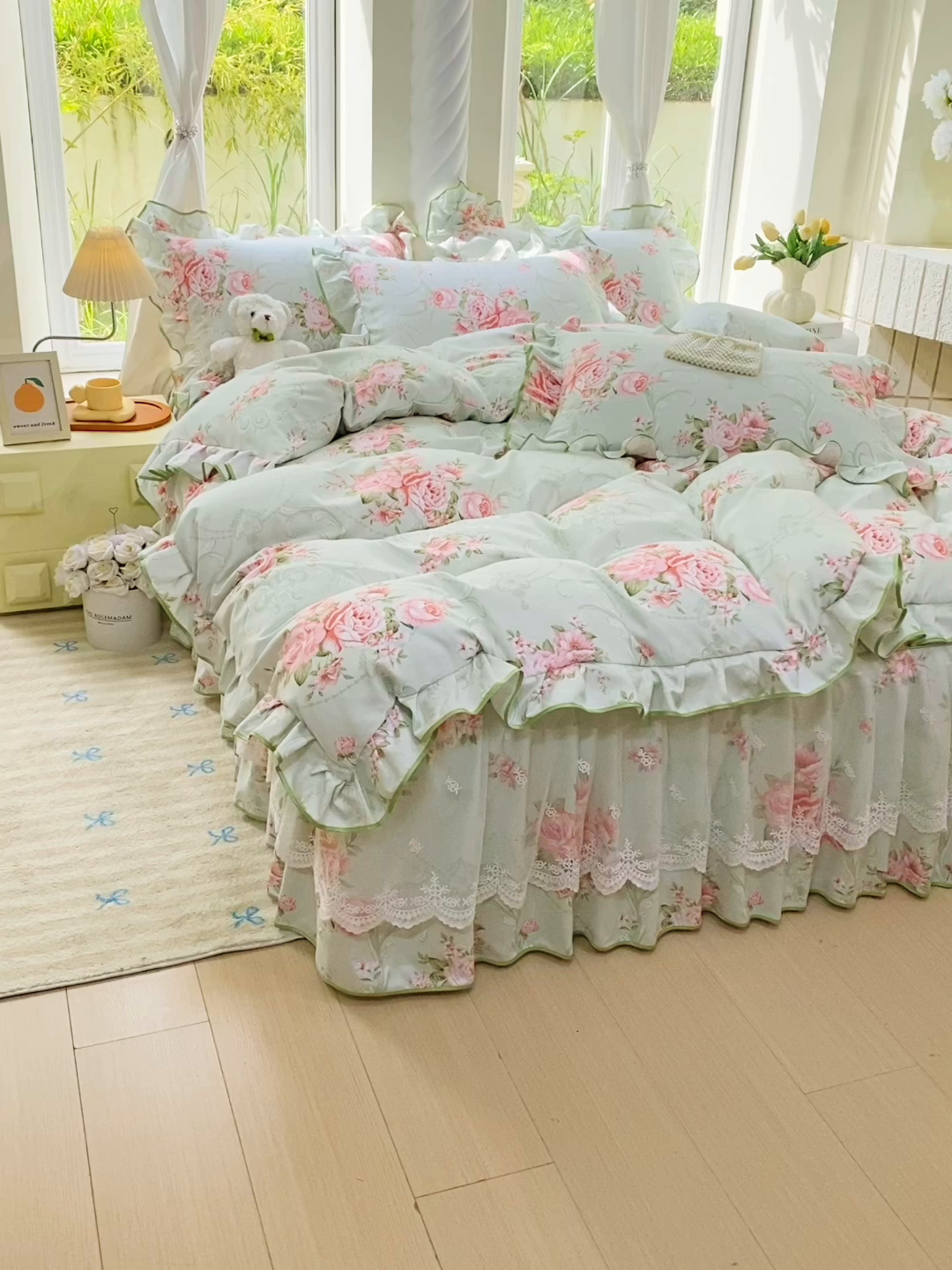 91家纺网 家纺一手货源 找家纺 雨彤家纺 2025新款高克重韩式公主风亲肤斜纹床裙四件套 莱茵花畔-公主风