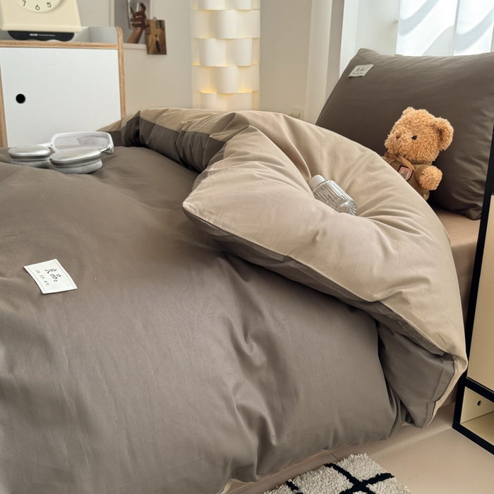 91家纺网 家纺一手货源 找家纺 眠博士 2025新款全棉纯棉40支双拼纯色四件套-学生款 全棉拼色-春泥+卡其