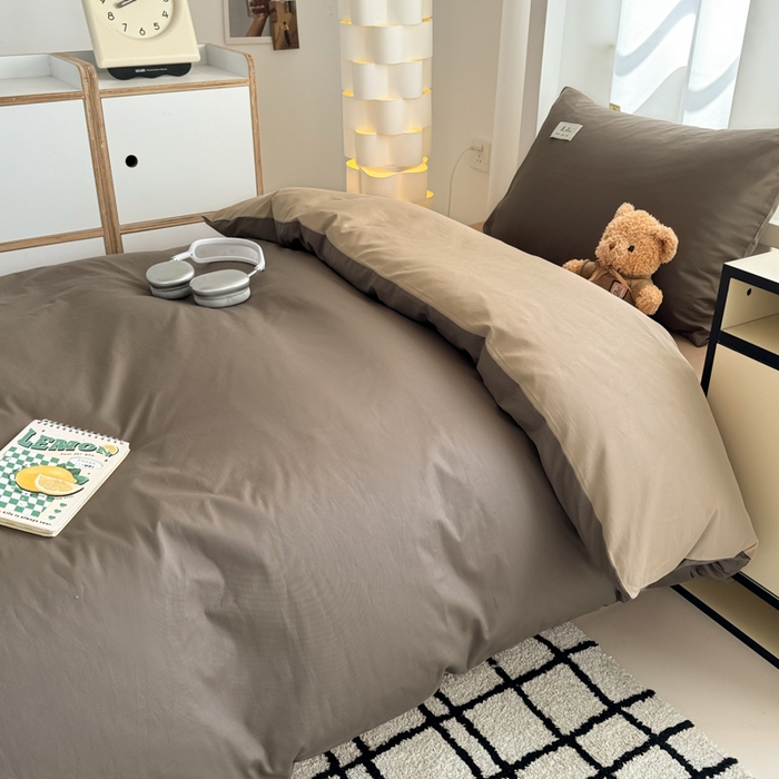 91家纺网 家纺一手货源 找家纺 眠博士 2025新款全棉纯棉40支双拼纯色四件套-学生款 全棉拼色-春泥+卡其