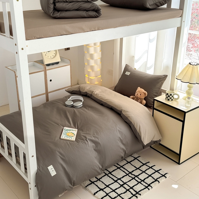 91家纺网 家纺一手货源 找家纺 眠博士 2025新款全棉纯棉40支双拼纯色四件套-学生款 全棉拼色-春泥+卡其