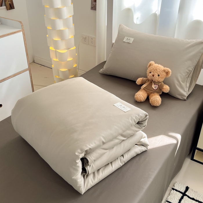 91家纺网 家纺一手货源 找家纺 眠博士 2025新款全棉纯棉40支双拼纯色四件套-学生款 全棉拼色-杏色+春泥