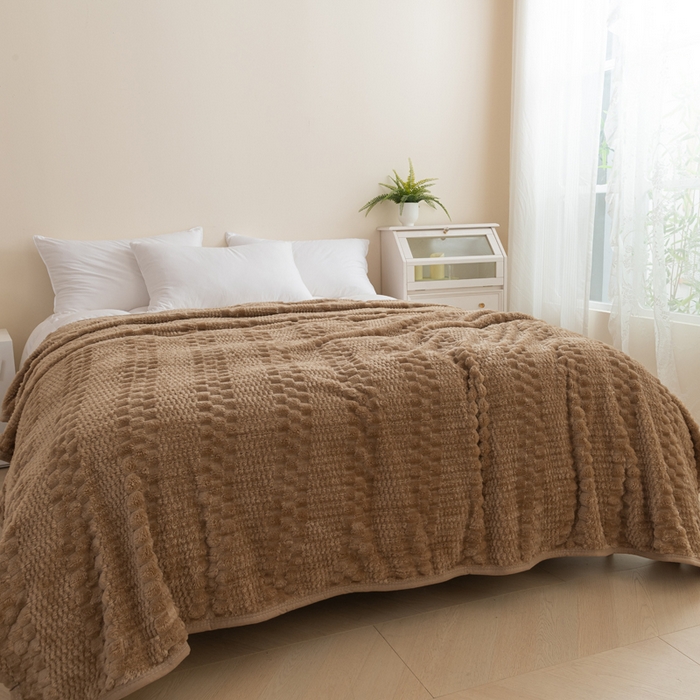 91家纺网 家纺一手货源 找家纺 胜百毛毯2025新金龟绒毛毯 棕色