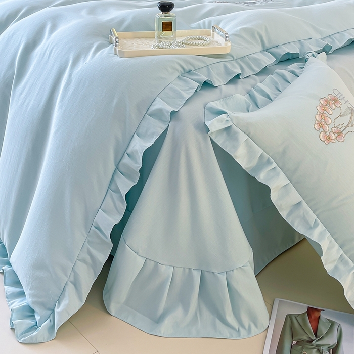 91家纺网 家纺一手货源 找家纺 梓之赫2025新款竹纤棉绣花四件套 绽放-天兰