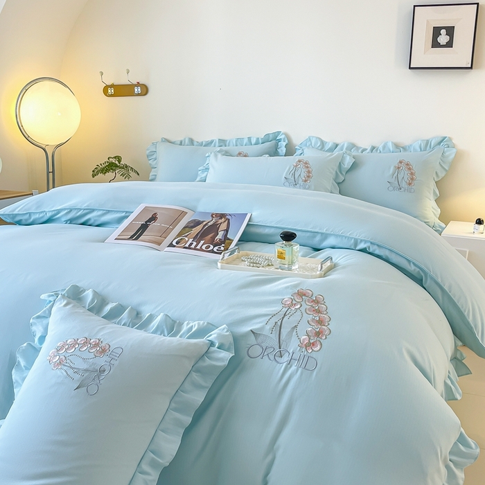 91家纺网 家纺一手货源 找家纺 梓之赫2025新款竹纤棉绣花四件套 绽放-天兰