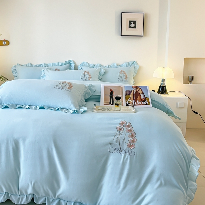 91家纺网 家纺一手货源 找家纺 梓之赫2025新款竹纤棉绣花四件套 绽放-天兰