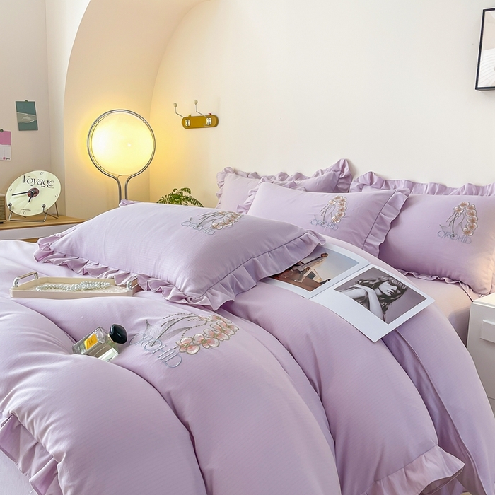 91家纺网 家纺一手货源 找家纺 梓之赫2025新款竹纤棉绣花四件套 绽放-紫色