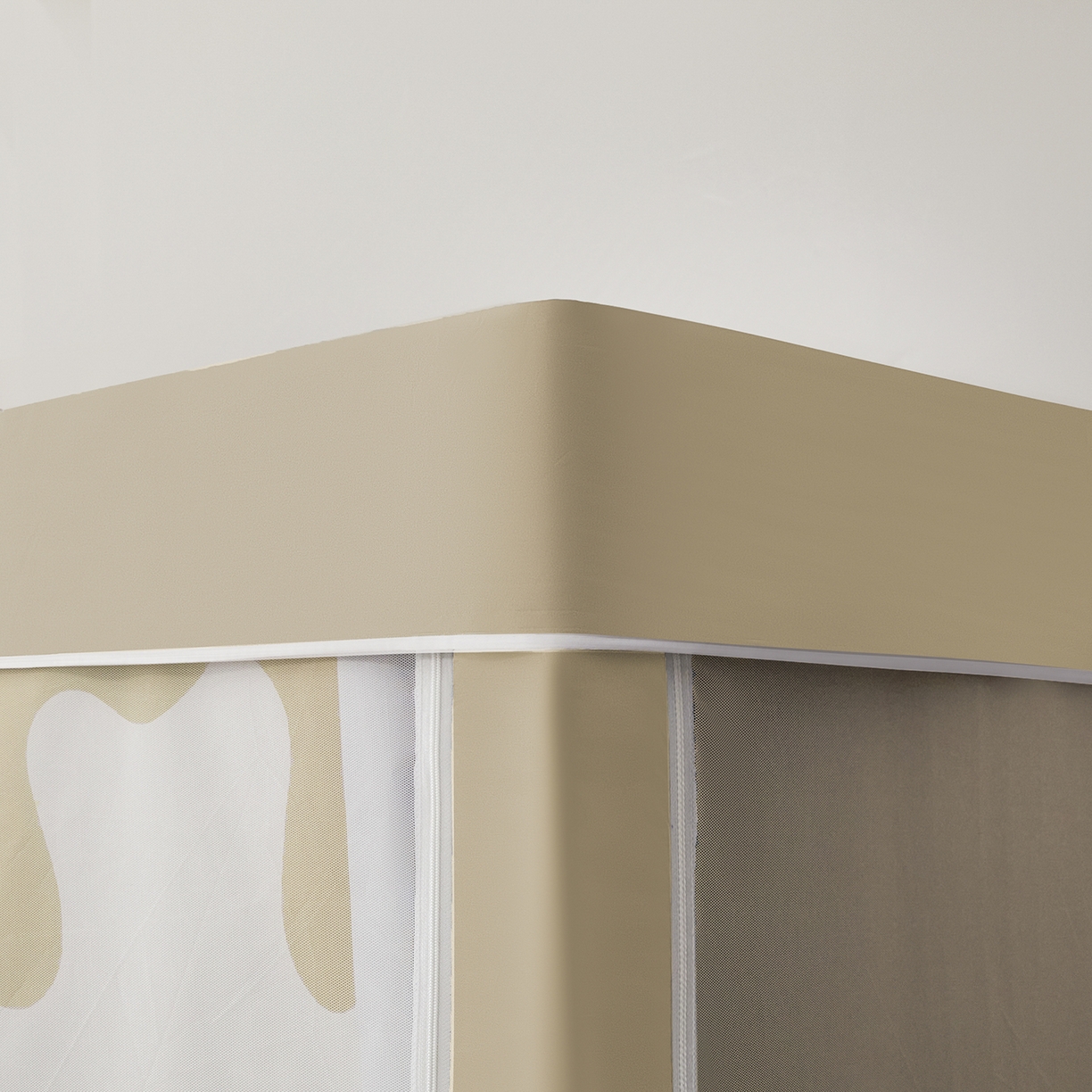 91家纺网 家纺一手货源 找家纺 博诺蚊帐 2025新款99%五面遮光加厚涂层遮光大版数码印花带靠墙帘卡通学生蚊帐 小熊懒洋洋