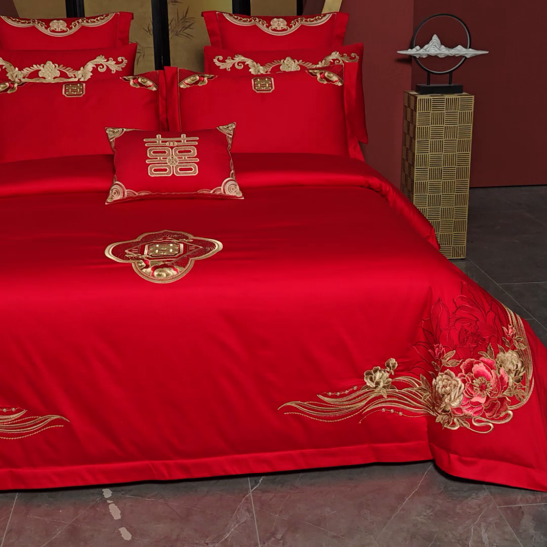 91家纺网 家纺一手货源 找家纺 用心 2025新款婚庆全棉刺绣四件套多件套系列 红装佳人