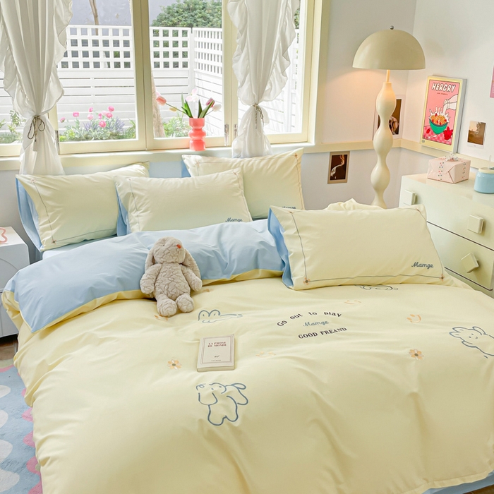 91家纺网 家纺一手货源 找家纺 （提供买家秀 爆款花型 不断货）2025新款全棉纯棉水洗棉毛巾绣贴布绣卡通四件套 微笑乐园