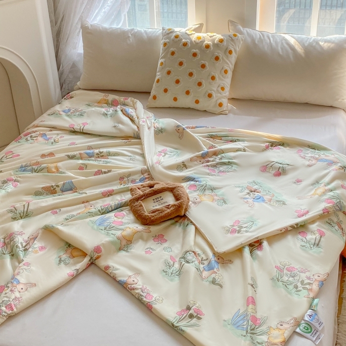 91家纺网 家纺一手货源 找家纺  提供买家秀爆款花型不断货）2025新款A类母婴级宝宝被子豆豆绒牛奶针织棉被子儿童豆豆被大豆被春秋冬被 牛奶针织被-嗨皮兔