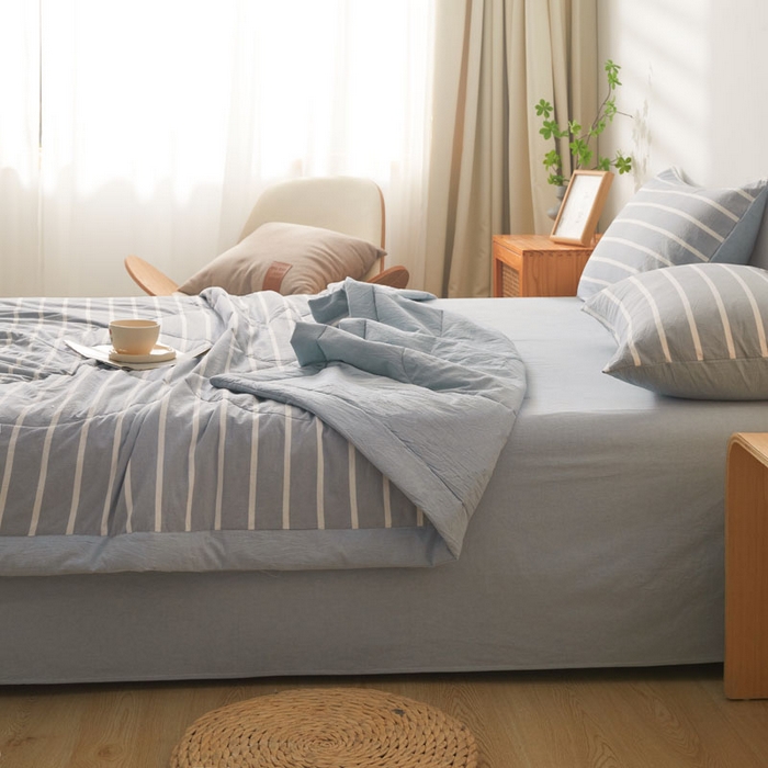 91家纺网 家纺一手货源 找家纺  2025新款无印风新疆棉花夏被夏凉被空调可机洗（提供买家秀 爆款花型 不断货） 蓝宽条