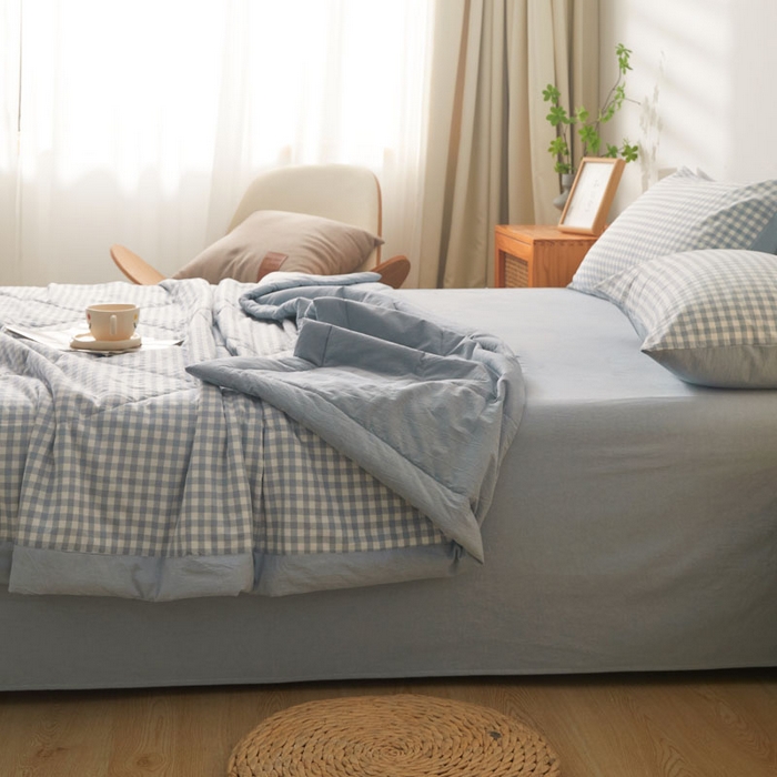 91家纺网 家纺一手货源 找家纺  2025新款无印风新疆棉花夏被夏凉被空调可机洗（提供买家秀 爆款花型 不断货） 蓝小格