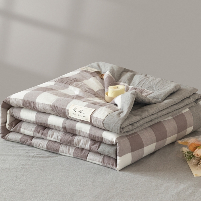 91家纺网 家纺一手货源 找家纺  2025新款无印风新疆棉花夏被夏凉被空调可机洗（提供买家秀 爆款花型 不断货） 良品-灰中格