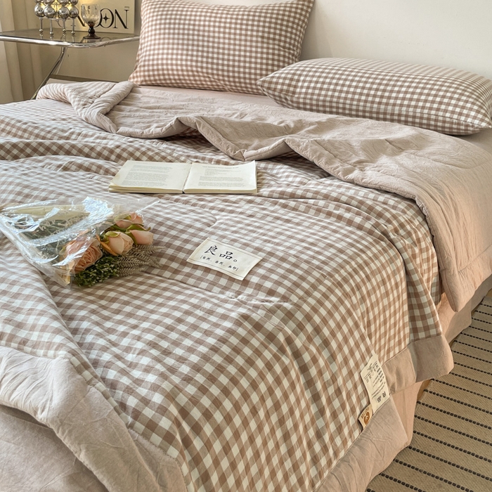 91家纺网 家纺一手货源 找家纺  2025新款无印风新疆棉花夏被夏凉被空调可机洗（提供买家秀 爆款花型 不断货） 良品-咖小格