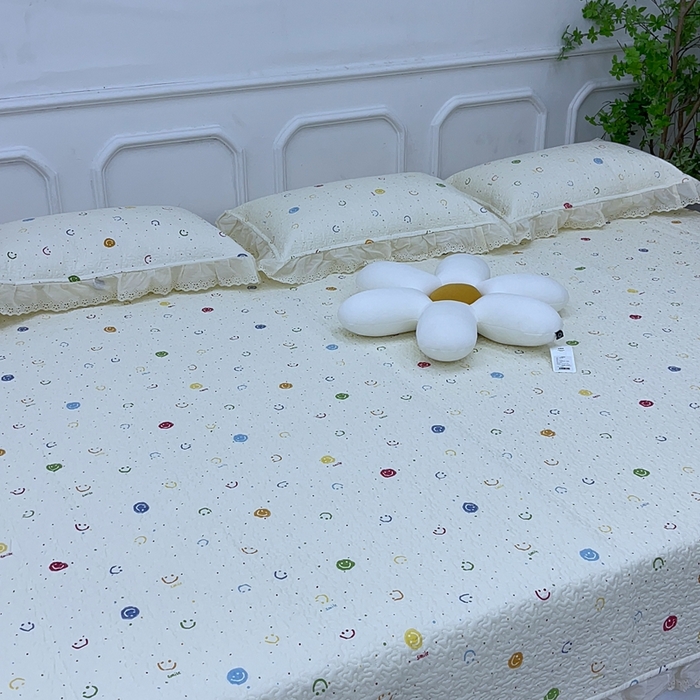 91家纺网 家纺一手货源 找家纺 禧瑞谷 2025新款全棉纯棉双层花边绗缝夹棉榻榻米支持定制农村大炕盖 笑脸