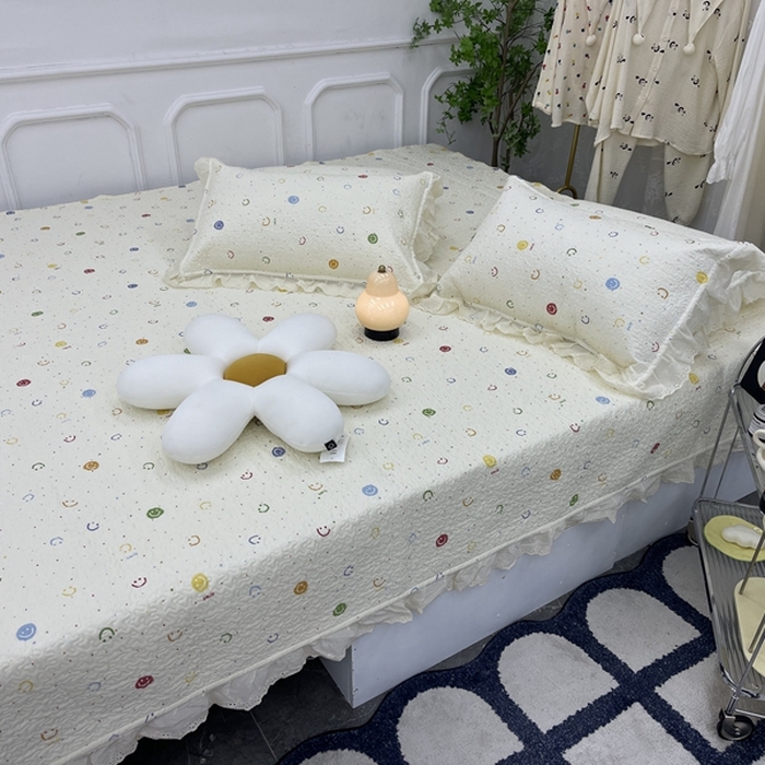 91家纺网 家纺一手货源 找家纺 禧瑞谷 2025新款全棉纯棉双层花边绗缝夹棉榻榻米支持定制农村大炕盖 笑脸