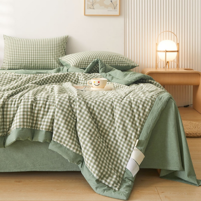 91家纺网 家纺一手货源 找家纺  2025新款无印风新疆棉花夏被夏凉被空调可机洗（提供买家秀 爆款花型 不断货） 绿小格