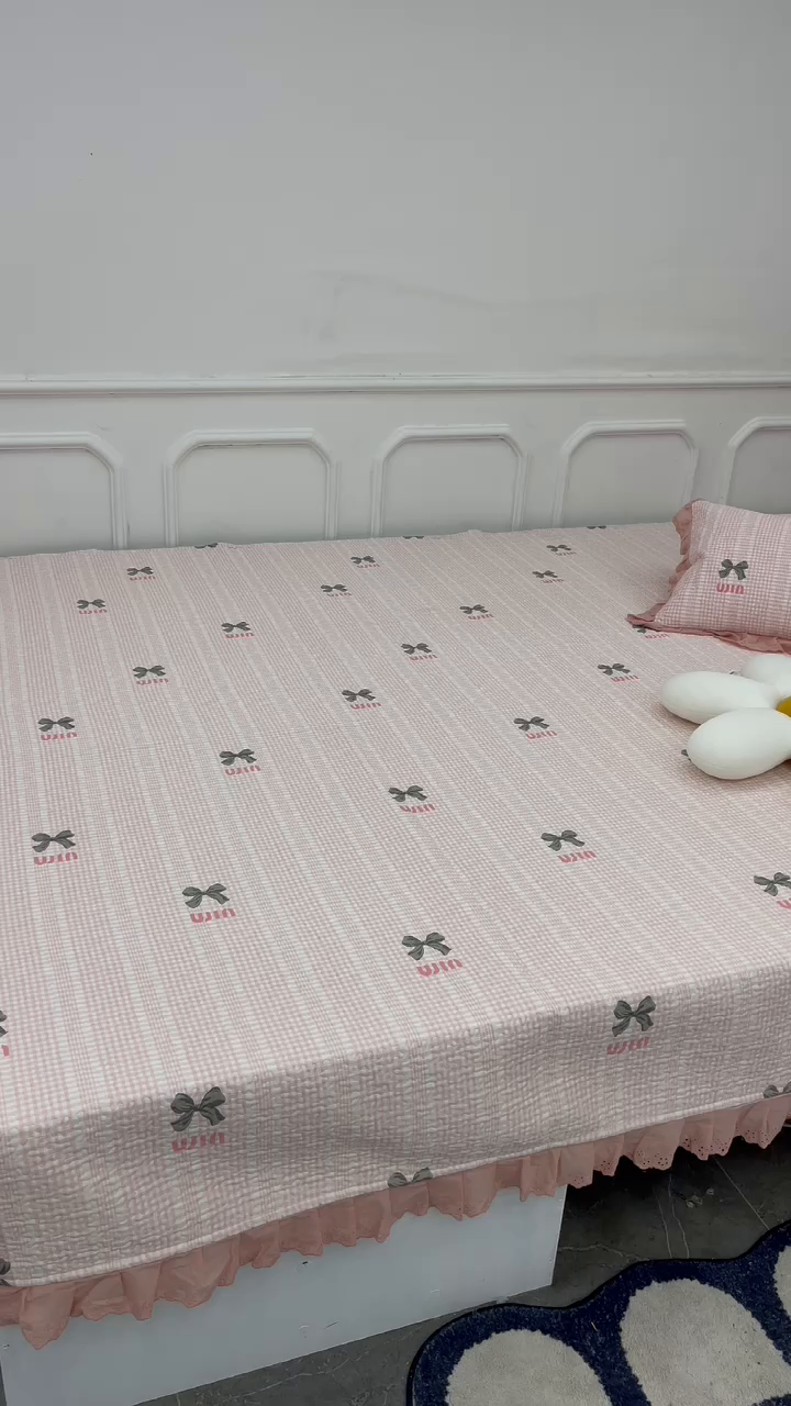 91家纺网 家纺一手货源 找家纺 禧瑞谷 2025新款全棉纯棉双层花边绗缝夹棉榻榻米支持定制农村大炕盖缪格子蝴蝶结