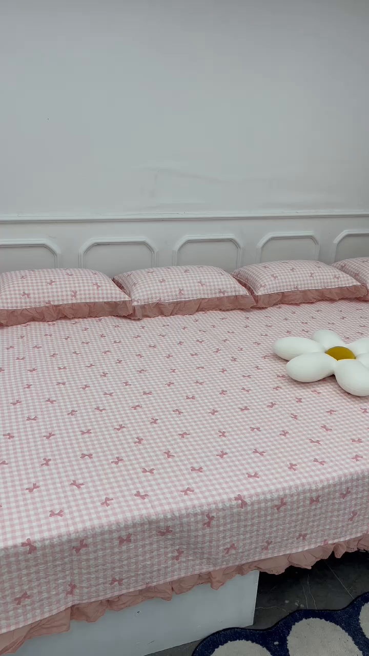 91家纺网 家纺一手货源 找家纺 禧瑞谷 2025新款全棉纯棉双层花边绗缝夹棉榻榻米支持定制农村大炕盖洛丽塔粉