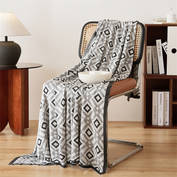 91家纺网 家纺一手货源 找家纺 （总）暖绵绵家纺 2025新款丝光棉毯子-赛奇（最低零售价：105元）