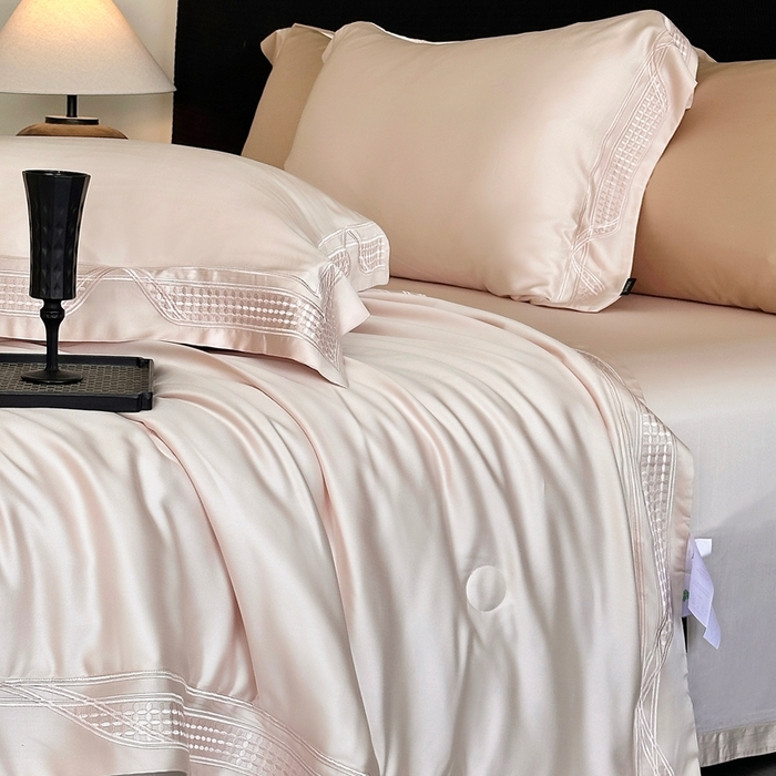 91家纺网 家纺一手货源 找家纺 馨蕊家居 2025新款80SLF奥地利兰精天丝夏被四件套-凯伦 夏被凯伦-蔷薇粉