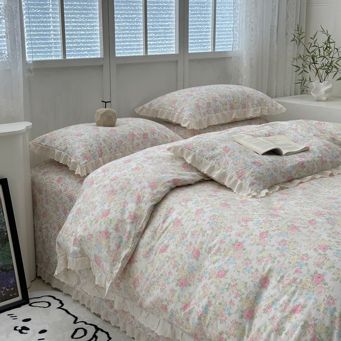 91家纺网 家纺一手货源 找家纺 佰织鑫2025新款纯棉砂洗全棉床盖款四件套-花蔓系列 畅游花海