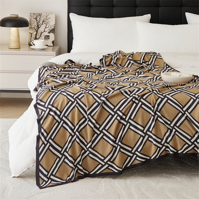 91家纺网 家纺一手货源 找家纺 （总）暖绵绵家纺 2025新款丝光棉毯子-莱里克（最低零售价：105元）