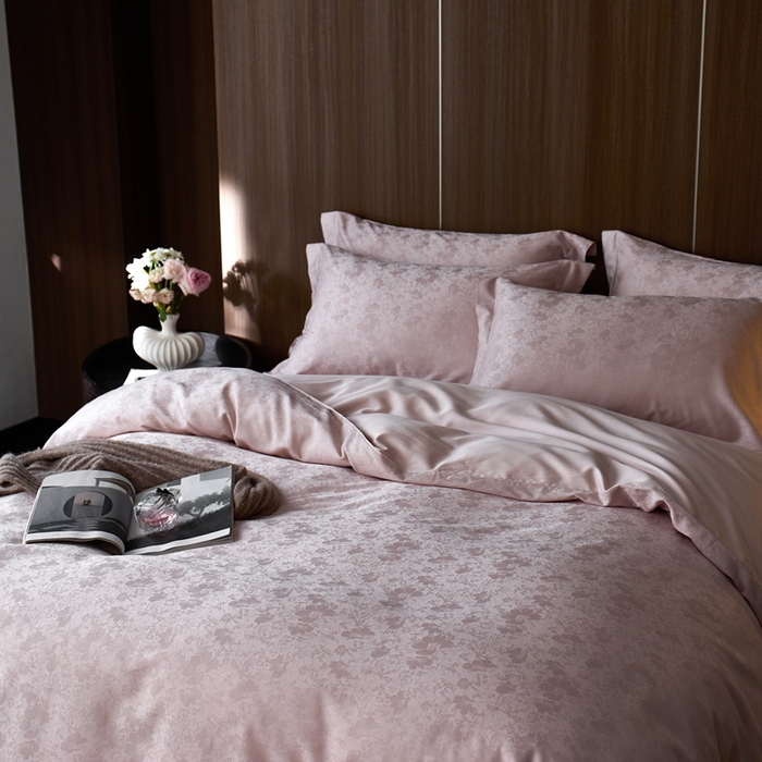 91家纺网 家纺一手货源 找家纺 （总）云胡 2025新款A类进口莱赛尔纤维棉四件套-紫芙-初荷粉