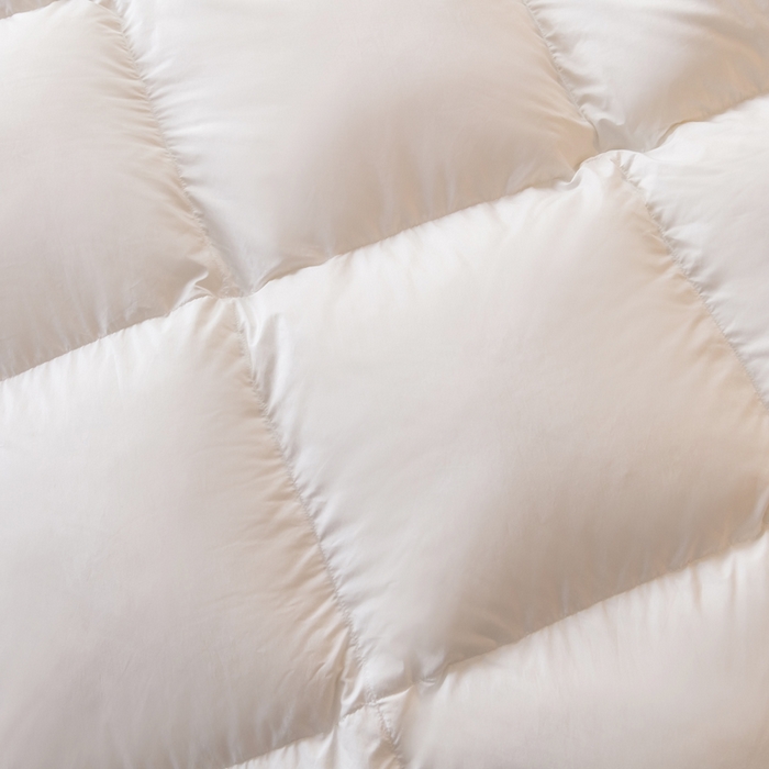 91家纺网 家纺一手货源 找家纺 （总）圣梦莱羽绒家纺 2025新款140支超薄匹马棉羽绒冬被 95鹅绒被子加厚被芯羽绒（假一赔十万元）