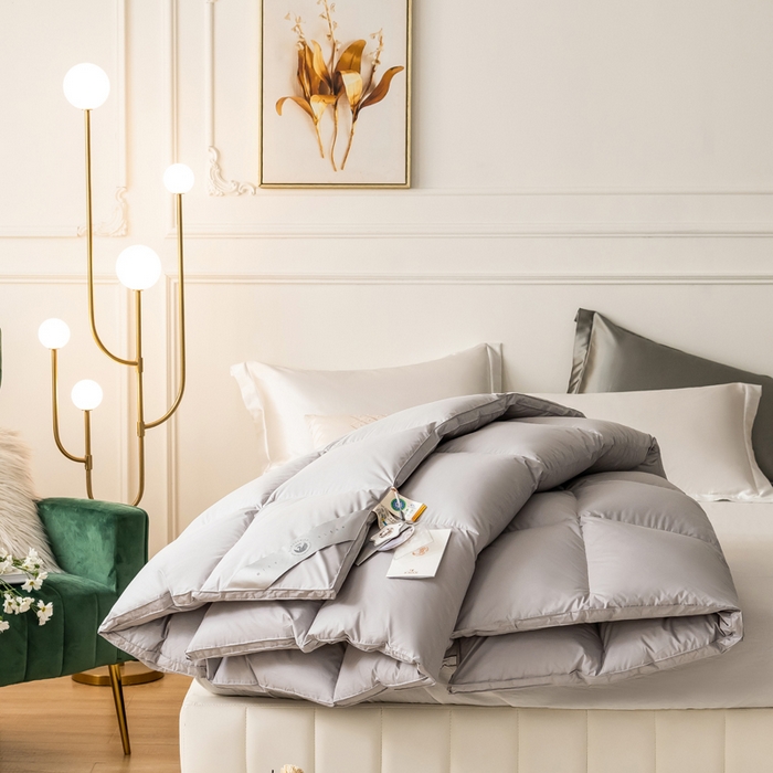 91家纺网 家纺一手货源 找家纺 （总）圣梦莱羽绒家纺 2025新款140支超薄匹马棉羽绒冬被 95鹅绒被子加厚被芯羽绒（假一赔十万元）