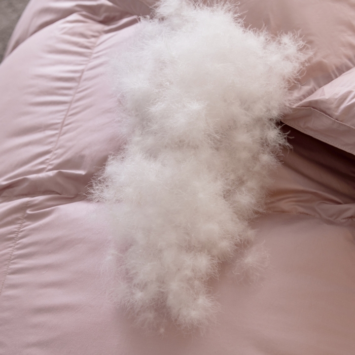 91家纺网 家纺一手货源 找家纺 圣梦莱羽绒家纺 2025新款140支超薄匹马棉羽绒冬被 95鹅绒被子加厚被芯羽绒（假一赔十万元） 豆沙色