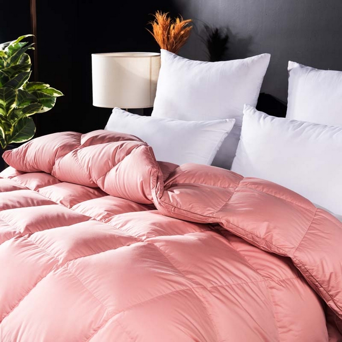 91家纺网 家纺一手货源 找家纺 圣梦莱羽绒家纺 2025新款120支全棉纯棉羽绒冬被 95鹅绒被子加厚被芯羽绒（假一赔十万元） 红色