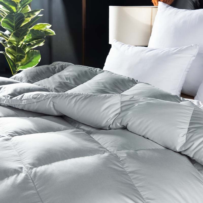 91家纺网 家纺一手货源 找家纺 圣梦莱羽绒家纺 2025新款120支全棉纯棉羽绒冬被 95鹅绒被子加厚被芯羽绒（假一赔十万元） 灰色