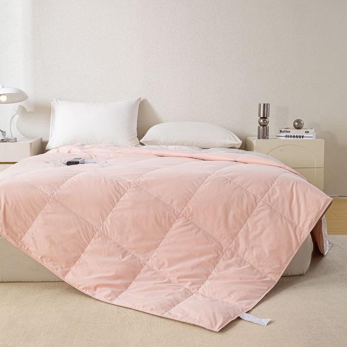 91家纺网 家纺一手货源 找家纺 （总）圣梦莱羽绒家纺 2025春夏新款可水洗羽绒夏被 90拒水白鸭绒被子被芯羽绒（假一赔十万元）