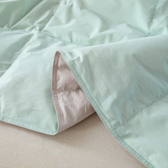 91家纺网 家纺一手货源 找家纺 圣梦莱羽绒家纺 2025春夏新款可水洗羽绒夏被 90拒水白鸭绒被子被芯羽绒（假一赔十万元） 浅绿+天云灰