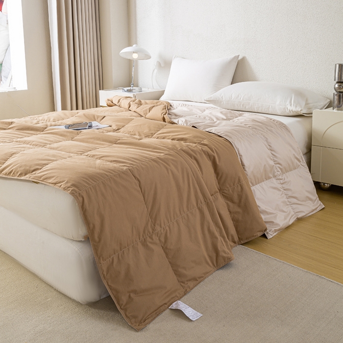 91家纺网 家纺一手货源 找家纺 圣梦莱羽绒家纺 2025春夏新款可水洗羽绒夏被 90拒水白鸭绒被子被芯羽绒（假一赔十万元） 咖棕+咖金