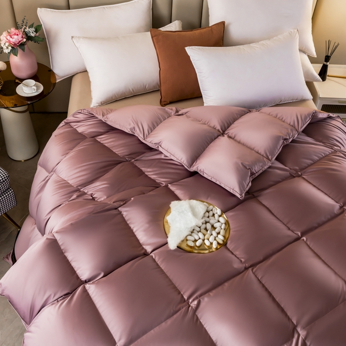 91家纺网 家纺一手货源 找家纺 圣梦莱羽绒家纺 2025新款真丝被壳羽绒冬被95鹅绒被子加厚被芯羽绒 95白鹅绒被（ 假一赔十万元） 深豆沙