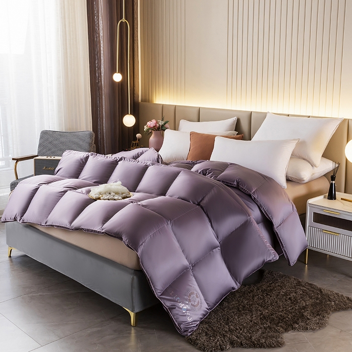 91家纺网 家纺一手货源 找家纺 圣梦莱羽绒家纺 2025新款真丝被壳羽绒冬被95鹅绒被子加厚被芯羽绒 95白鹅绒被（ 假一赔十万元） 紫色