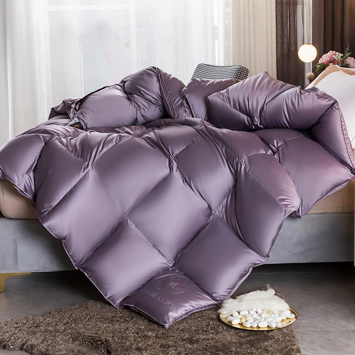 91家纺网 家纺一手货源 找家纺 圣梦莱羽绒家纺 2025新款真丝被壳羽绒冬被95鹅绒被子加厚被芯羽绒 95白鹅绒被（ 假一赔十万元） 紫色